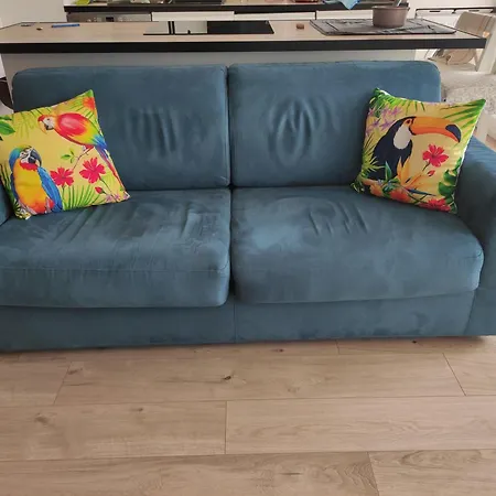 Grand Avec Piscine A Apartment